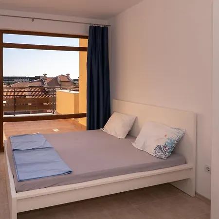 Apartment In Lighthouse Sweti Wlas