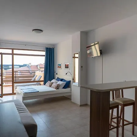 Apartment In Lighthouse *